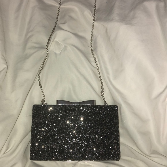 Black and silver clutch - Picture 1 of 1